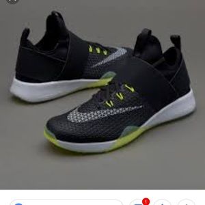 WOMENS NIKE AIR ZOOM STRONG